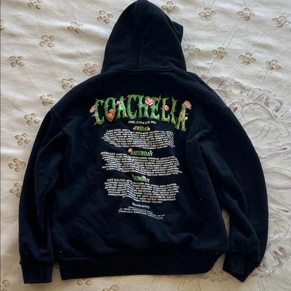 Sweaters - Coachella Sweatshirt 2025